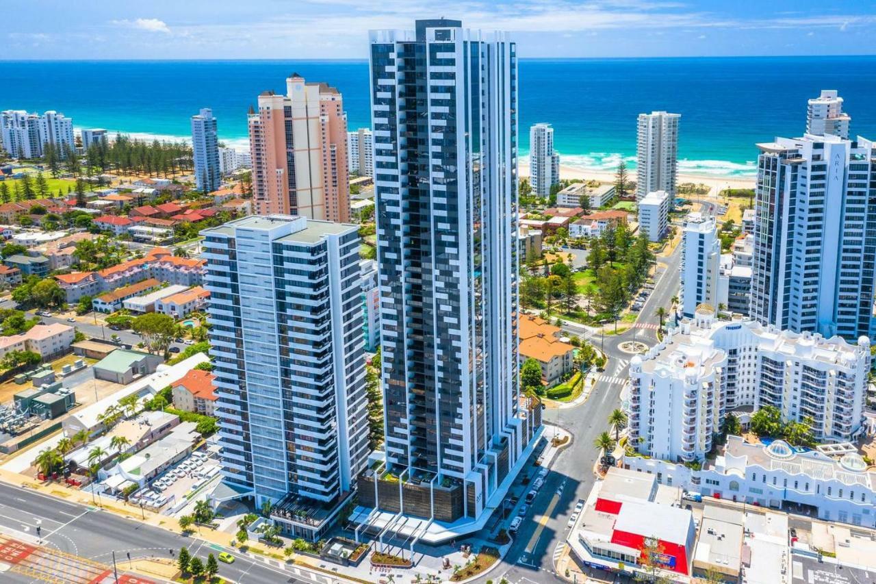 Qube Broadbeach Ocean View Apartments Gold Coast Bagian luar foto