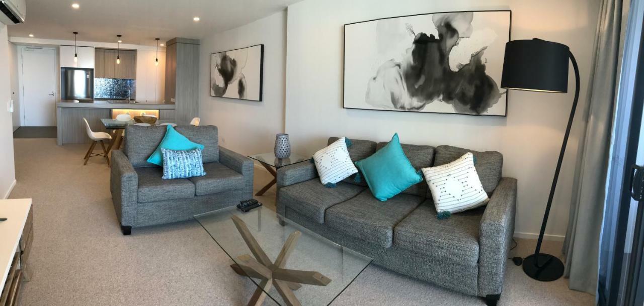 Qube Broadbeach Ocean View Apartments Gold Coast Bagian luar foto