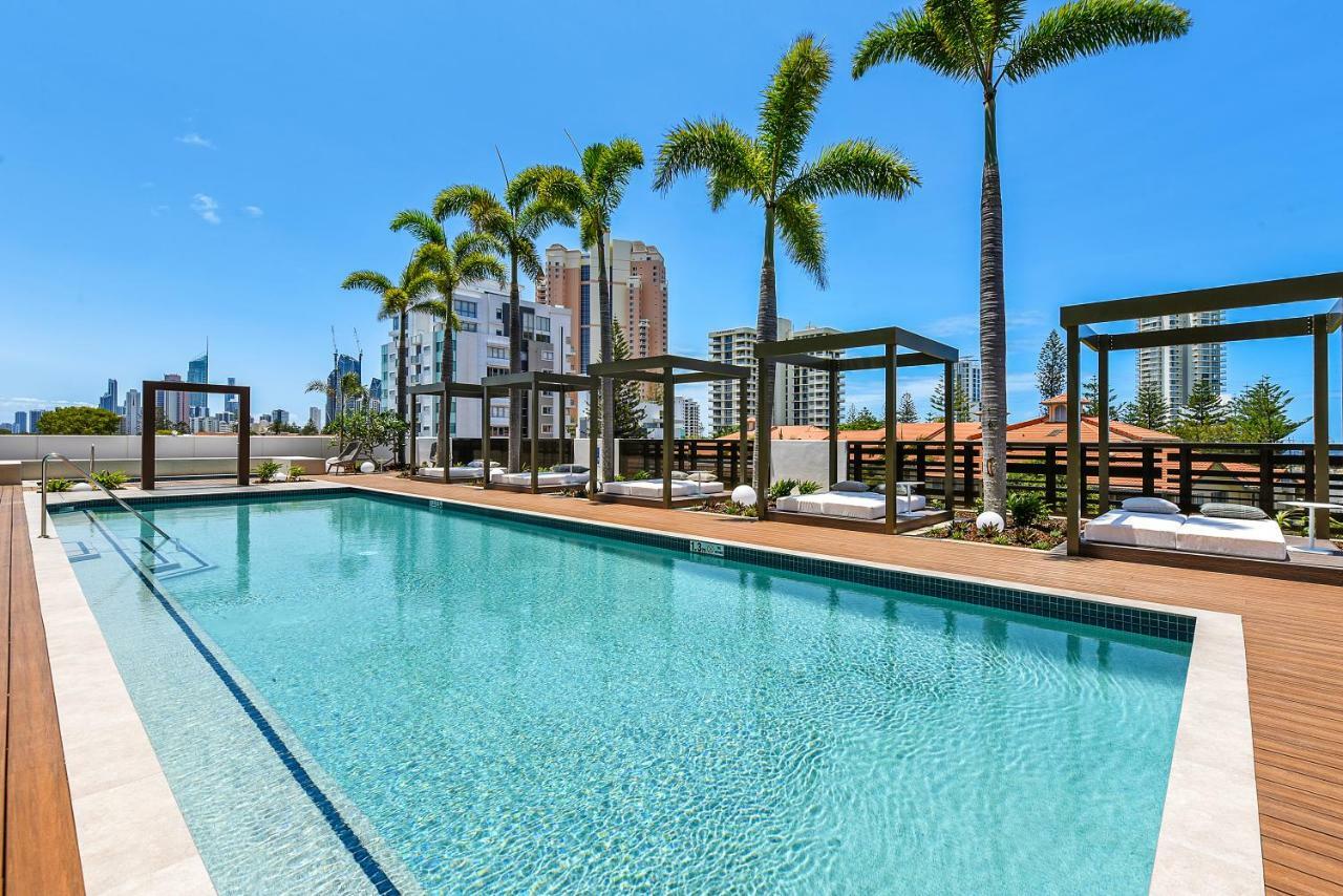 Qube Broadbeach Ocean View Apartments Gold Coast Bagian luar foto